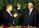 Foto :Raising a glass to friendship between two countries at Pal�cio da Ajuda www.sic.sapo.pt
