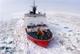 Foto . U.S. Coast Guard Cutter Healy makes a path for a Canadian Coast Guard research ship to scan the Beaufort seabed. www.nationalpost.com