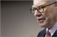 Foto : Andrew Harrer/Bloomberg News
Last fall, Warren Buffett, 79, made big bets on Goldman Sachs and General Electric. Now, his Berkshire Hathaway is buying fewer stocks
