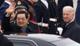 Foto : Chinese President Hu Jintao, accompanied by Vice President Joe Biden, waves during the arrival ceremony, Tuesday, Jan. 18, 2011, at Andrews Air Force Base, outside Washington.
Kent Klein | White House